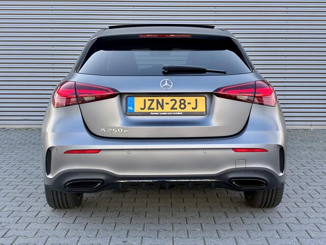 Mercedes-Benz A-KLASSE 250 e AMG Line