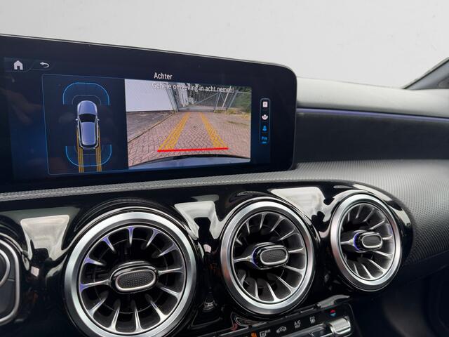Mercedes-Benz A-KLASSE 250 e AMG Night Line Aut- Nieuw Model, Panoramadak, Sfeerverlichting, Multibeam Led