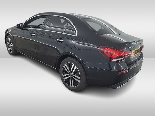 Mercedes-Benz A-KLASSE 250 e Business Solution Luxury Limited 1e-Eig. & Dealer-Onderh. BOVAG-Garantie. NL-Auto.
