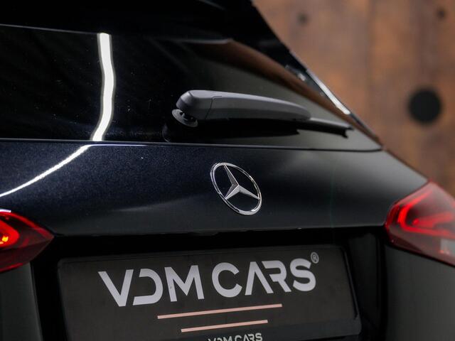 Mercedes-Benz A-KLASSE 250 e Star Edition AMG Line | Pano | Keyless | Dodehoekassist. | Achteruitrijcamera |