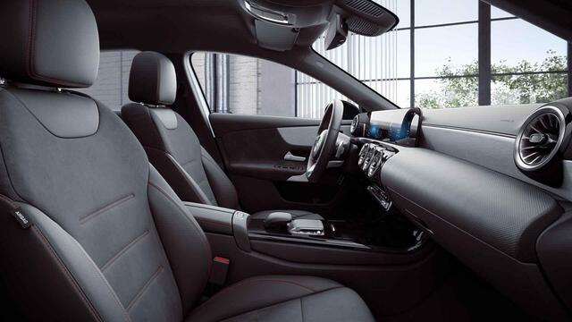 Mercedes-Benz A-KLASSE 180 Business Solution AMG | Night | Widescreen | Stoelverwarming | Achteruitrijcamera | Sfeerverlichting |