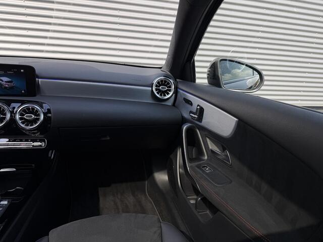 Mercedes-Benz A-KLASSE 250 e AMG Limited |Pano|Memory|Trekhaak|