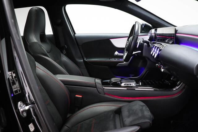 Mercedes-Benz A-KLASSE 200 Business Solution AMG | PANORAMADAK | SFEERVERLICHTING | HALF LEDER | STOELVERWARMING | CAMERA
