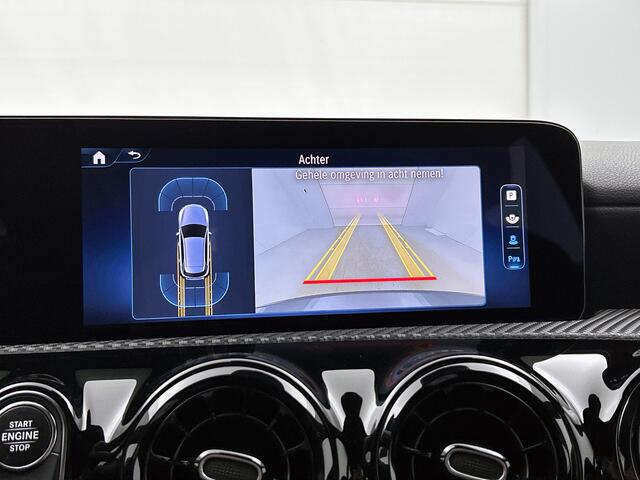 Mercedes-Benz A-KLASSE 180 Star Edition Led Koplampen | Parkeerpakket met achteruitrijcamera | Dodehoekassistent | Elektrisch inklapbare buitenspiegels. Inclusief 24 maanden Mercedes-Benz Certified garantie voor Europa.