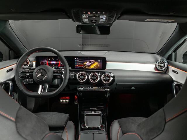 Mercedes-Benz A-KLASSE Hatchback 250 e Business Solution AMG