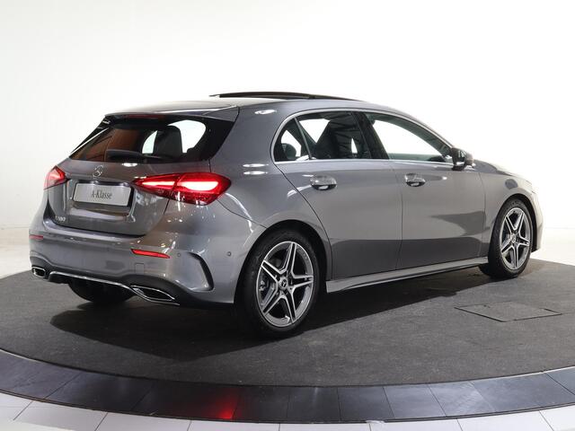 Mercedes-Benz A-KLASSE 180 Business Solution AMG | Panoramaschuifdak | Stoelverwarming | Achteruitrijcamera | MULTIBEAM LED |