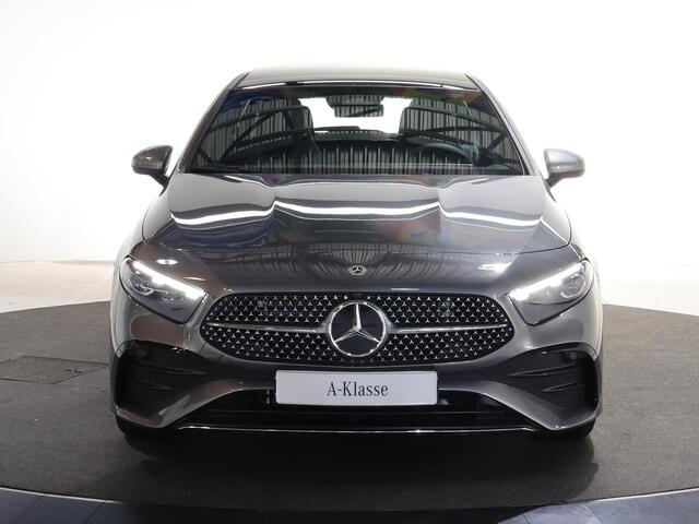 Mercedes-Benz A-KLASSE 180 Business Solution AMG | Panoramaschuifdak | Stoelverwarming | Achteruitrijcamera | MULTIBEAM LED |