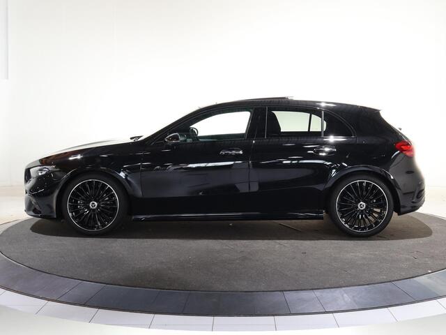 Mercedes-Benz A-KLASSE 180 Business Solution AMG | Panoramaschuifdak | Premium plus | Head-Up | Stoelverwarming | Achteruitrijcamera | MULTIBEAM LED |