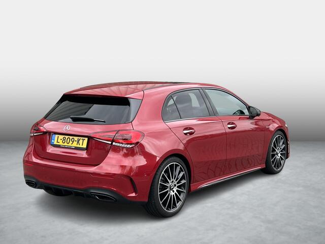 Mercedes-Benz A-KLASSE 180 AMG | Panoramadak | Memory | Sfeerverlichting
