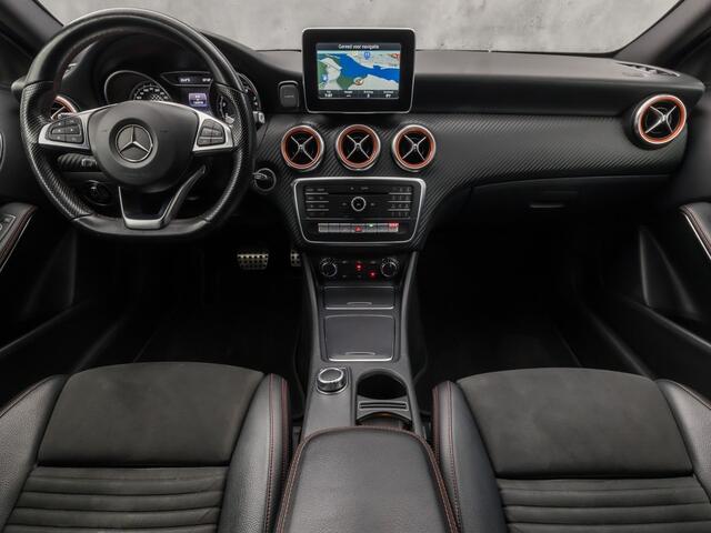 Mercedes-Benz A-KLASSE 180 AMG Night Edition Automaat (NAVIGATIE, LEDER/ALCANTARA, DIAMOND GRILL, STOELVERWARMING, GETINT GLAS, SPORTSTOELEN, CRUISE, LED KOPLAMPEN, NIEUWSTAAT)