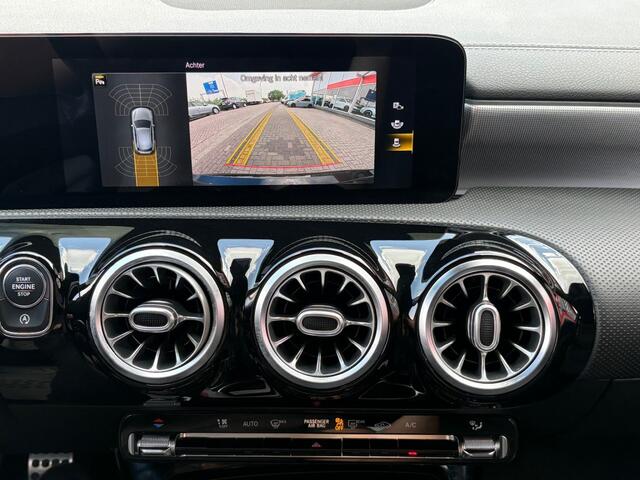 Mercedes-Benz A-KLASSE A180 EDITION AMG-LINE 122PK LED NAVI CAMERA SFEERVERLICHTING AIRCO LMV PDC