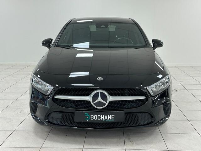 Mercedes-Benz A-KLASSE 200 Premium Trekhaak | Half leder | Camera