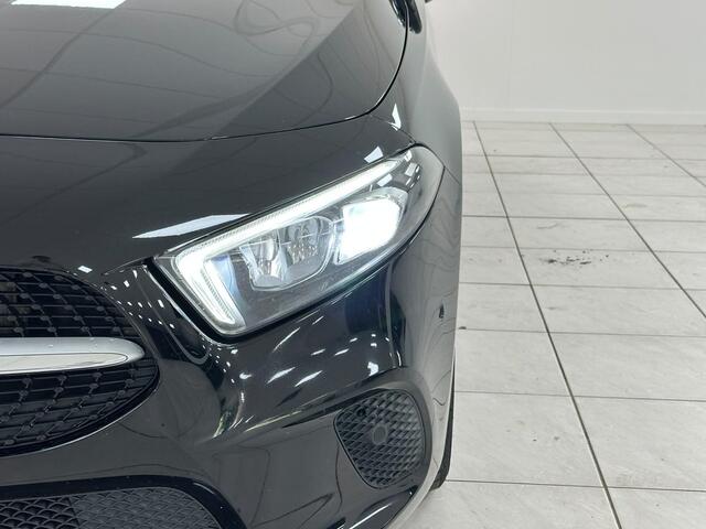 Mercedes-Benz A-KLASSE 200 Premium Trekhaak | Half leder | Camera