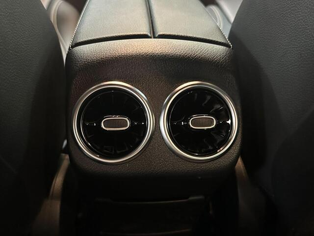 Mercedes-Benz A-KLASSE 200 Premium Trekhaak | Half leder | Camera