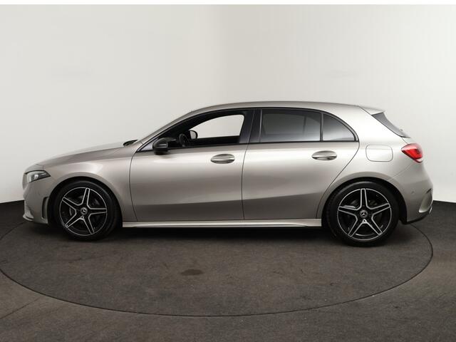 Mercedes-Benz A-KLASSE 180 Business Solution AMG | Widescreen o Alcantara o CarPlay o NAP