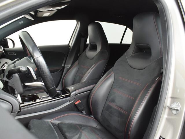 Mercedes-Benz A-KLASSE 180 Business Solution AMG | Widescreen o Alcantara o CarPlay o NAP