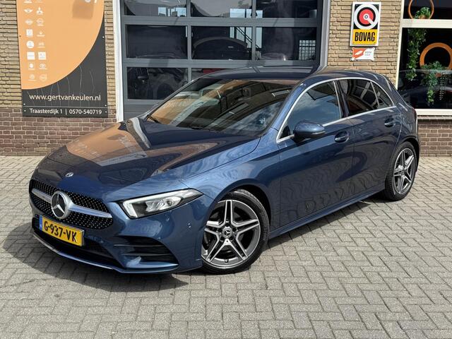 Mercedes-Benz A-KLASSE 180 AUTOMAAT AMG LINE SPORTSTOELEN/CARPLAY/LED/CAMERA/TREKHAAK/NL-AUTO/60.000 KM!