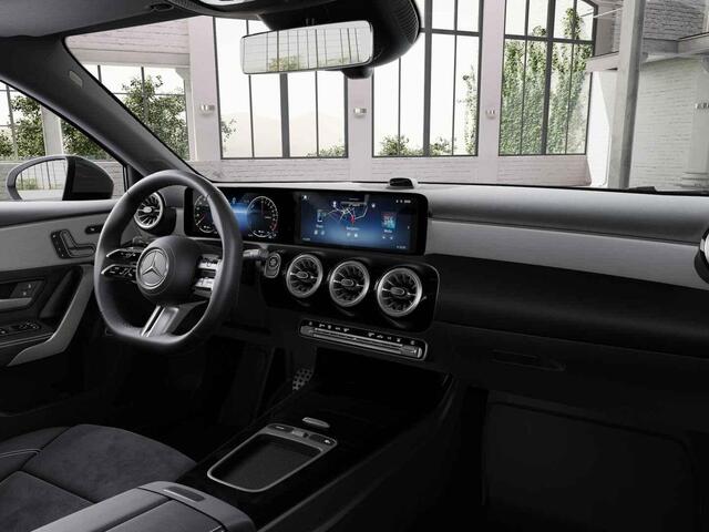 Mercedes-Benz A-KLASSE Hatchback 250 e 140 Year Edition