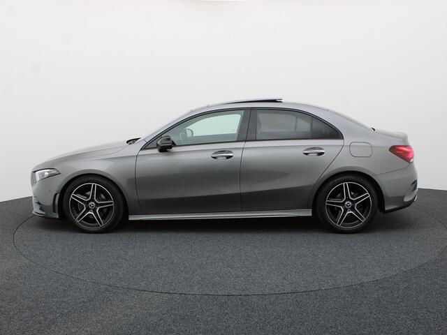 Mercedes-Benz A-KLASSE 180 AMG Line | Panodak | Camera | Sfeer | Keyless | Prijs Rijklaar!!