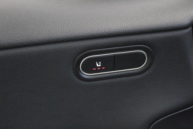 Mercedes-Benz A-KLASSE 180 Business Line | 16'LMV | NAVIGATIE | LEDER/STOF | CAMERA | DAB-RADIO | KEYLESS | CLIMA |