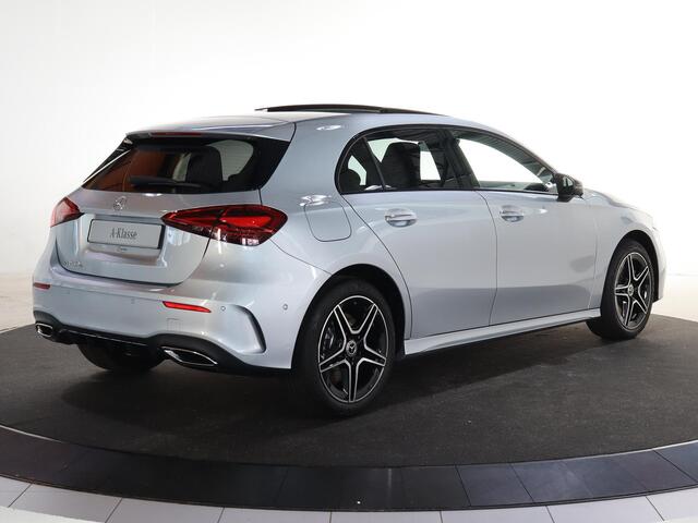 Mercedes-Benz A-KLASSE 250e Business Solution AMG | Panoramaschuifdak | Premium Plus | Head-up display | Dodehoekassistent |