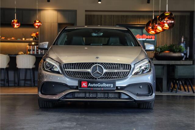 Mercedes-Benz A-KLASSE 180 Business Solution AMG Sportline, Sport stoelen leder, Camera, Carbon/ Seat en comfort/ Park/ Licht en zicht/ Design en uitrusting pakket, Led Performance, Diamond grill, Lmv.