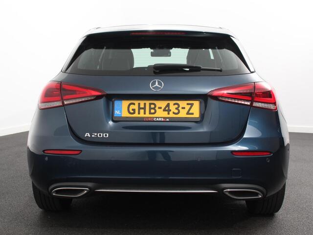Mercedes-Benz A-KLASSE 200 163pk DCT Progressive Navigatie Parkeersensoren Camera Cruise Control Stoelverwarming Ledverlichting Climate Control