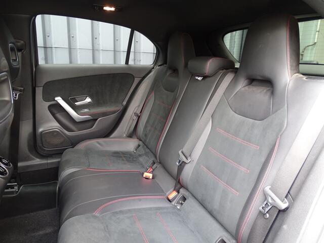 Mercedes-Benz A-KLASSE 180 Business Solution AMG | Pano | Widescreen