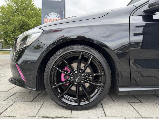 Mercedes-Benz A-KLASSE BWJ 2017 | 180 d Business Solution | CLIMA | NAVI | CAMERA A | SPORSTOELEN | LEDER/STOF | PDC 2X | LED/XENON | AMG SPOILER | DONKER GLAS |