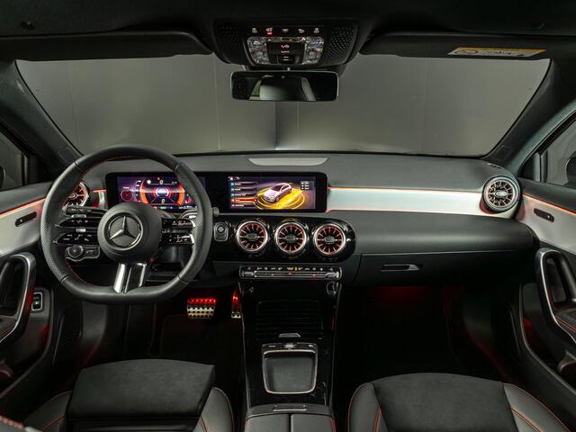 Mercedes-Benz A-KLASSE Hatchback 250 e Business Solution AMG | Panorama dak