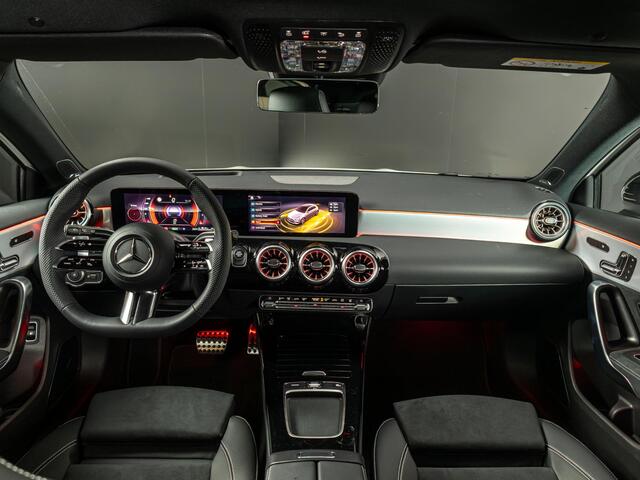 Mercedes-Benz A-KLASSE Hatchback 250 e Business Solution AMG | Premium Plus | Panorama dak