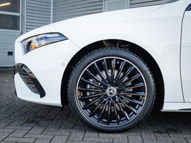 Mercedes-Benz A-KLASSE Hatchback 250 e Business Solution AMG Premium PLUS | Panorama dak