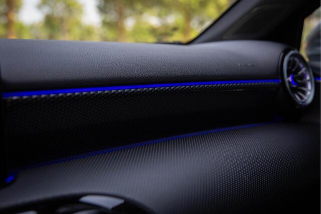 Mercedes-Benz A-KLASSE 180 Premium Plus , Adaptive cruise control, Sfeerverlichting, Stoelverwarming, Achteruitrijcamera