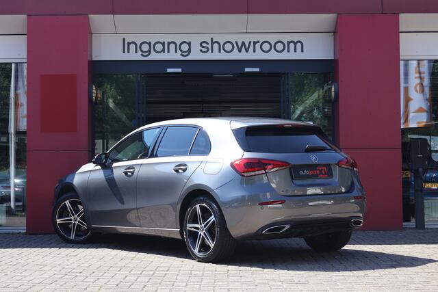 Mercedes-Benz A-KLASSE 250 e Business Line | WideScreen | Diamond Grill | Camera | Sfeerverlichting |