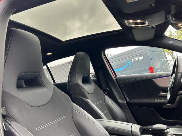 Mercedes-Benz A-KLASSE 180 AMG | Panoramadak | Memory | Sfeerverlichting