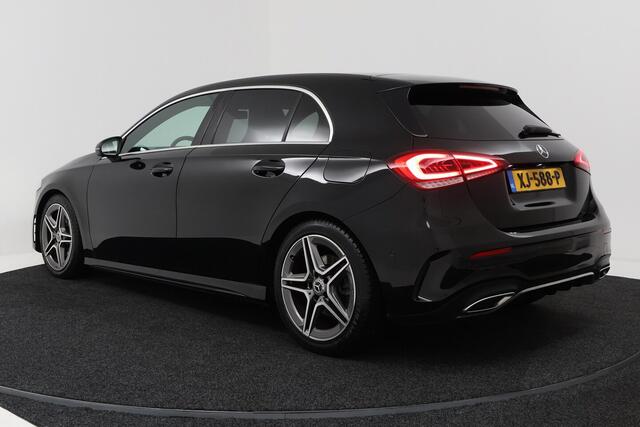 Mercedes-Benz A-KLASSE 200 Business Solution AMG (NAVIGATIE, CAMERA, STOELVERWARMING, LED, PDC)