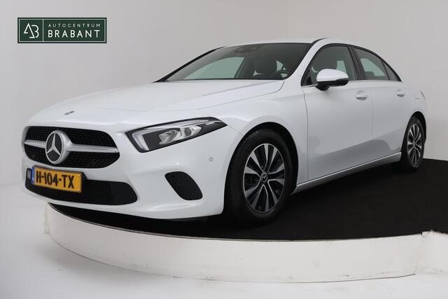 Mercedes-Benz A-KLASSE 180 Business Solution (NAVIGATIE, CAMERA, STOELVERWARMING, CRUISE, PDC, NL-AUTO, GOED ONDE