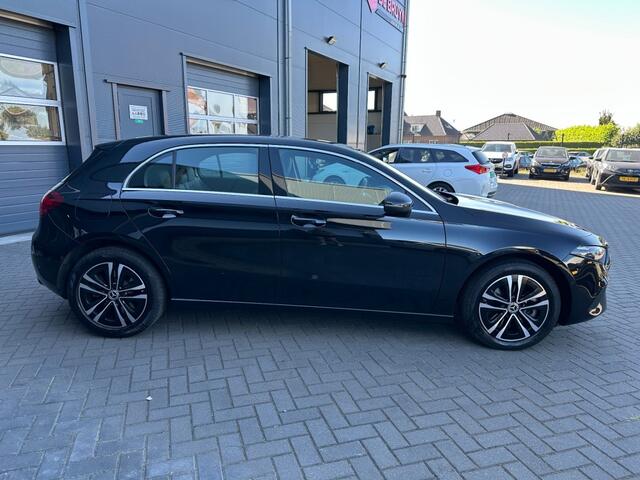 Mercedes-Benz A-KLASSE A250e Plug-in Hybride met airco, PDC, Apple CarPlay, achteruitrijcamera