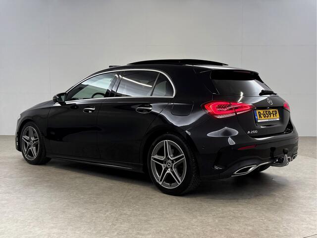 Mercedes-Benz A-KLASSE 200 AMG | Pano | Sfeer | Camera | Virtual | Cruise | LED | Trekhaak | NAP