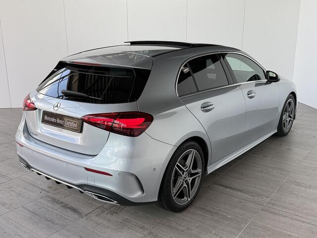 Mercedes-Benz A-KLASSE 180 Business Solution AMG | Panoramadak | Sfeerverlichting | Stoelverwarming | Parkeercamera |