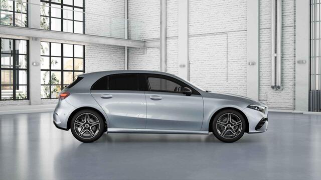 Mercedes-Benz A-KLASSE 180 Business Solution AMG | Panoramaschuifdak | Stoelverwarming | Achteruitrijcamera | MULTIBEAM LED |