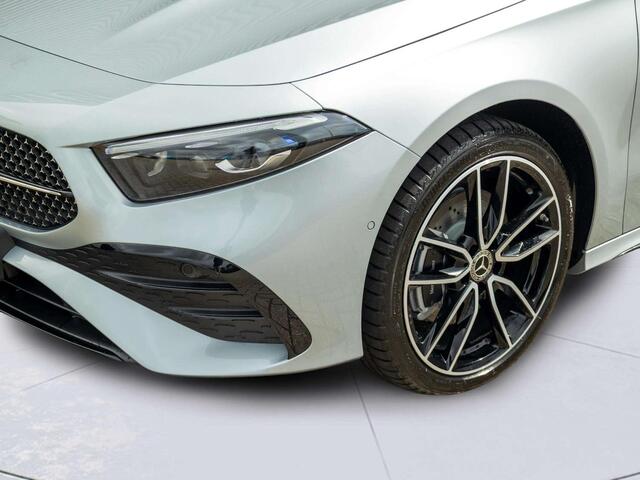 Mercedes-Benz A-KLASSE Hatchback 250 e 140 Year Edition Panorama dak