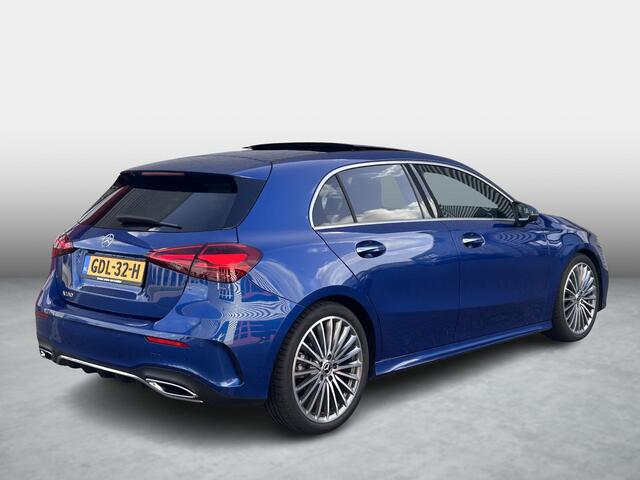 Mercedes-Benz A-KLASSE 180 Star Edition AMG | Panoramadak | Winter Pakket | MULTIBEAM LED Koplampen | Stoelverwarming | Stuurverwarming | Sfeerverlichting | Elektrisch Inklapbare Buitenspiegels | Achteruitrijcamera | Parkeersensoren