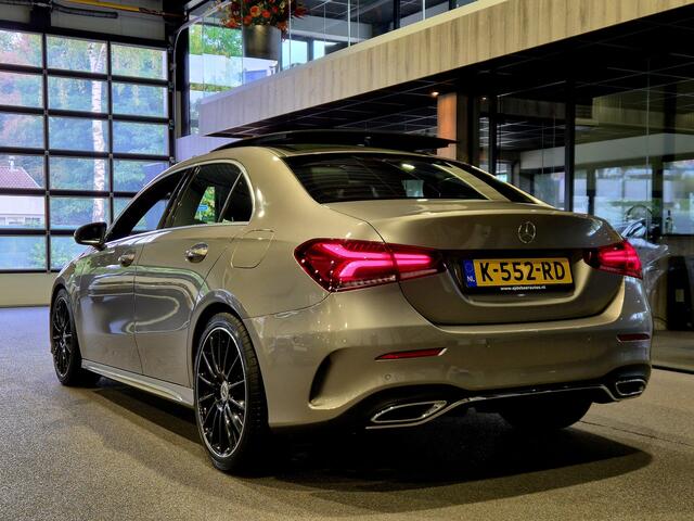 Mercedes-Benz A-KLASSE 200 Premium Plus AMG Panorama | Camera | LED | Volleder | Burmester