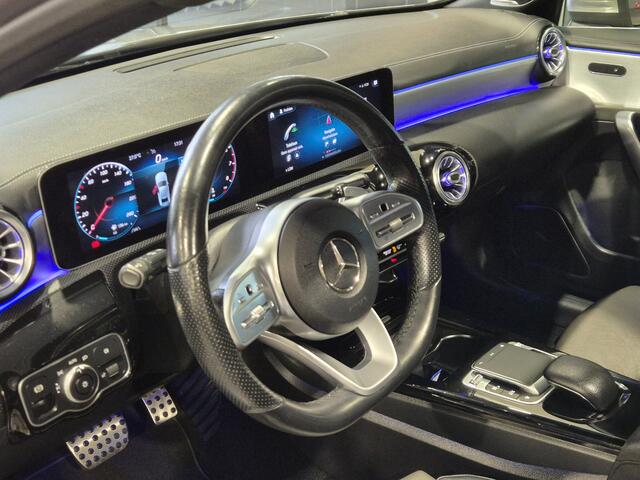 Mercedes-Benz A-KLASSE 200 Premium Plus AMG Panorama | Camera | LED | Volleder | Burmester