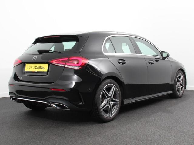 Mercedes-Benz A-KLASSE 200 Automaat AMG Line Navigatie Climate Control Camera Virtual Cockpit Led Stoelverwarming Cruise control Parkeersensoren