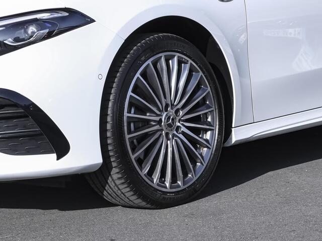 Mercedes-Benz A-KLASSE 250e AMG ** NIGHT, MBUX+, PANO, MEMO, DISTR, 2-Zone CLIMA, 19-inch LMV, ** 1e EIG - UNFALLFREI ** ** INFORMEER OOK NAAR ONZE AANTREKKELIJKE FINANCIAL-LEASE TARIEVEN **
