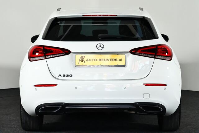 Mercedes-Benz A-KLASSE 220 4MATIC Premium / LED / Navi / Camera / LMV