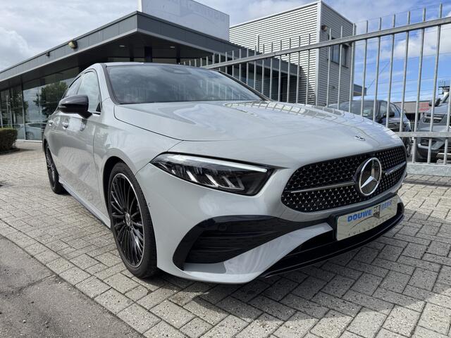 Mercedes-Benz A-KLASSE 180 Star Edition AMG Line Night edition Manufaktur Grijs Pano
