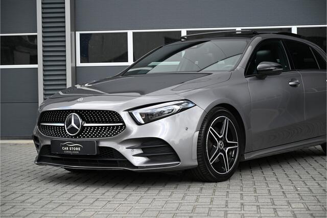 Mercedes-Benz A-KLASSE 200 AMG / PANO / NIGHT / SFEERVERLICHTING / MEMORY / LED / CAMERA / WIDESCREEN / TREKHAAK